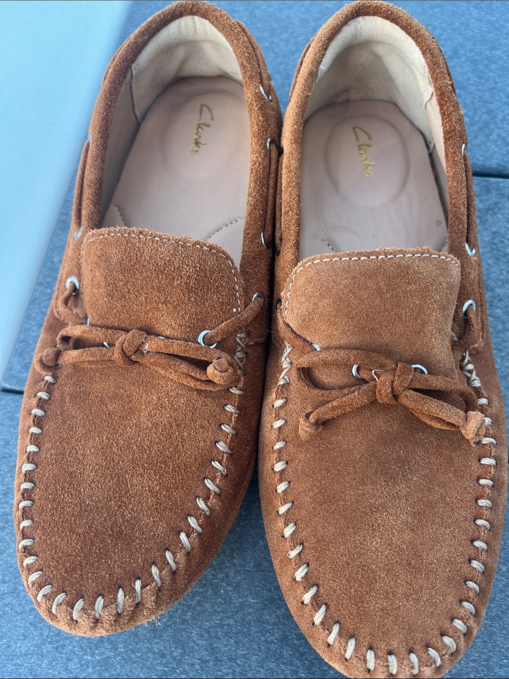 Clarks Women’s Tan Suede Moccasin Slip-On Loafers Size 7